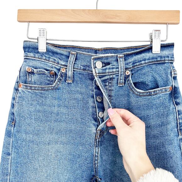 Levi's Button Fly Wedgie Straight Jeans Sz 25 - Picture 2 of 7